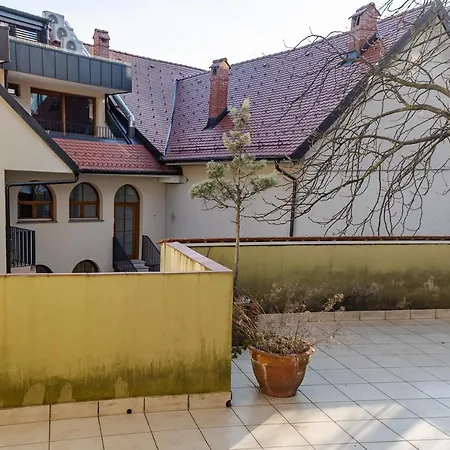 Epicenter - & Terrace Maison d'hôtes Ljubljana
